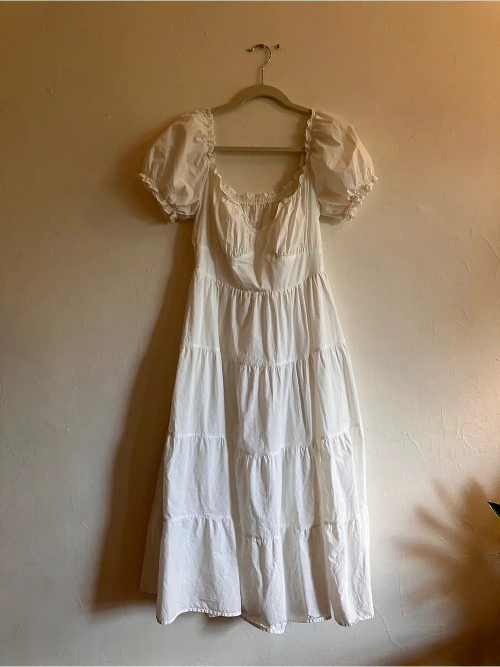 ASTR The Label White Tiered Dress with Sweetheart Neckline Graduation Bridal - Picture 6 of 15